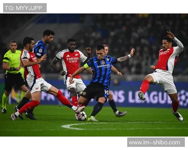 意副总理回忆荷兰三剑客期待米兰展现精彩足球风采